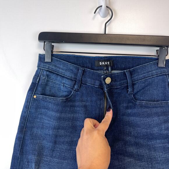 NWT DKNY Size 25 Skinny Mid-Rise Distressed Denim Jeans Blue 27” - Picture 3 of 12